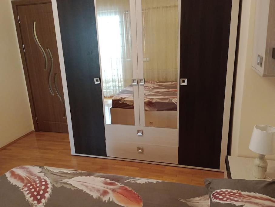 Apartament Ultracentral Kfc Craiova Exterior photo