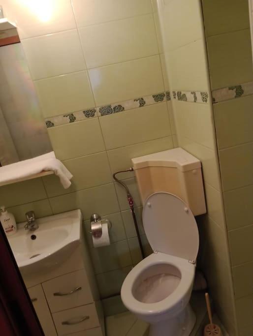 Apartament Ultracentral Kfc Craiova Exterior photo