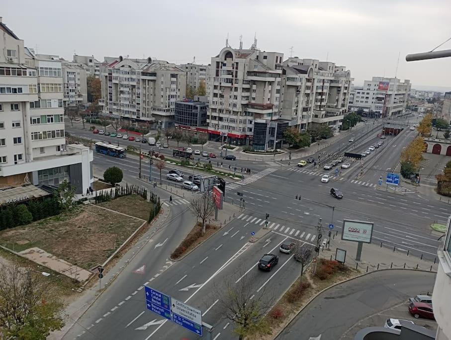Apartament Ultracentral Kfc Craiova Exterior photo